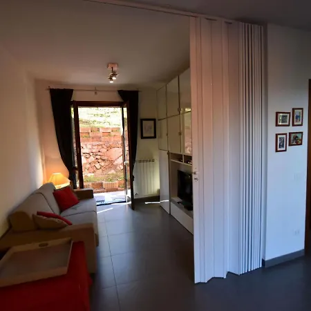 Pleasant In With Private Terrace Argegno
